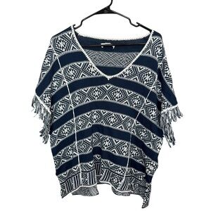 VELVET Graham & Spencer Karissa Poncho Fringe V Neck‎ Sweater Size Large